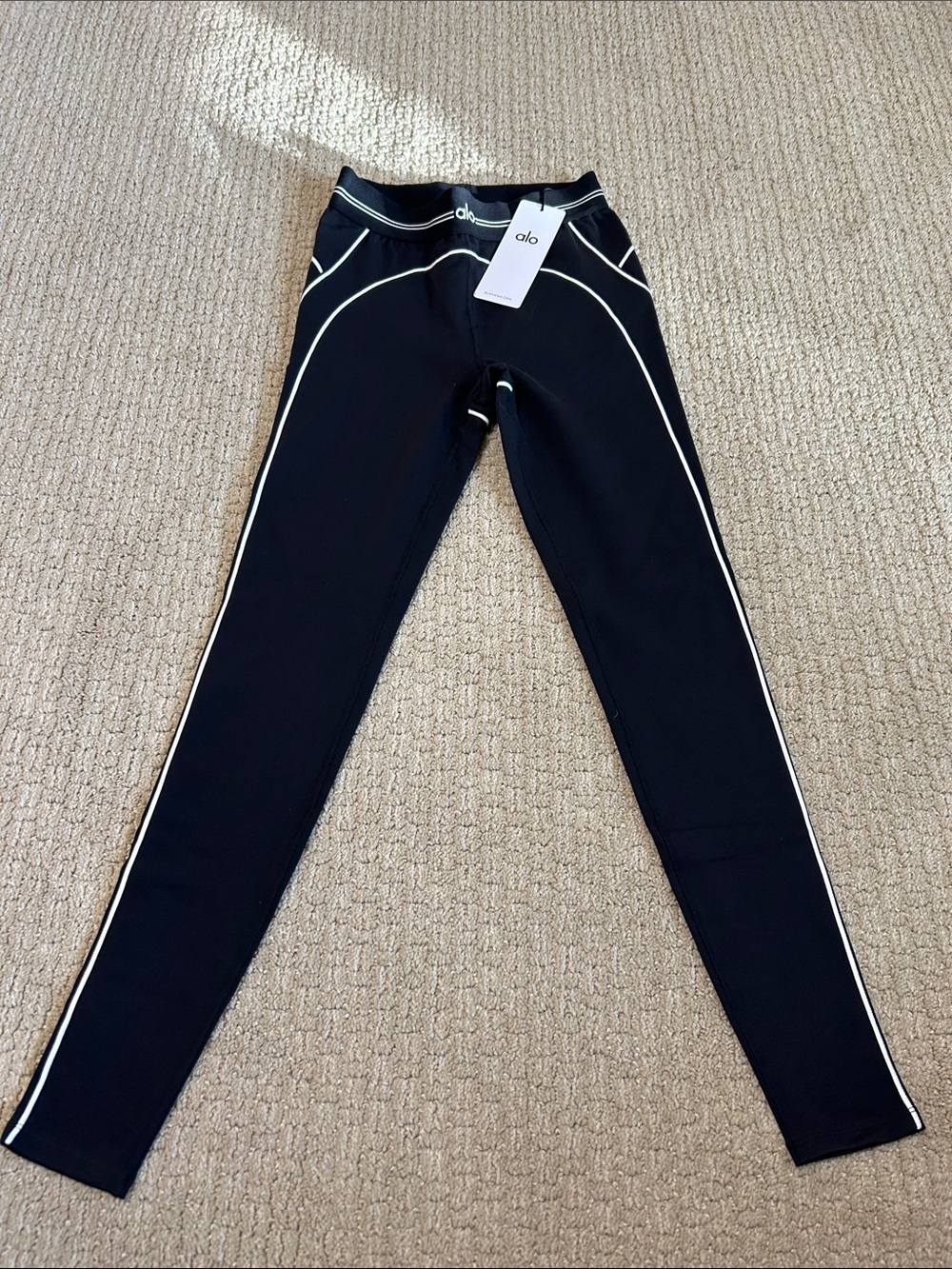 Airbrush High-Waist Heart Throb Legging Small NWT
